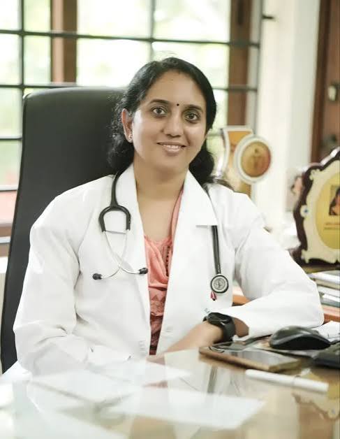 Dr Lekshmi C J
